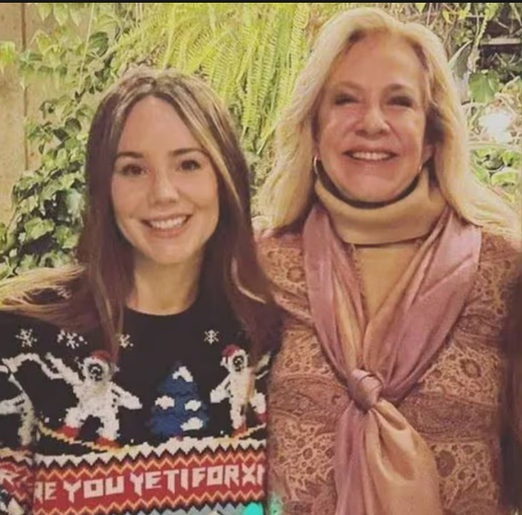 Ernestina Sodi y su hija Camila Sodi